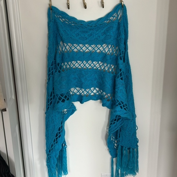 Vibrant Oversized unique Blue Knit Scarf - Picture 1 of 9